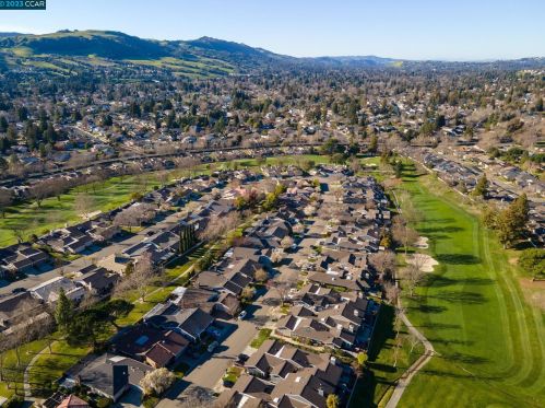 2145 Myrtle Beach Ln, Danville CA  94526-6213 exterior