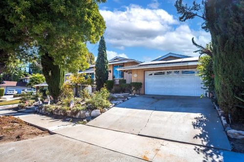 2030 Elmcroft Cir, La Habra, CA 90631-6305
