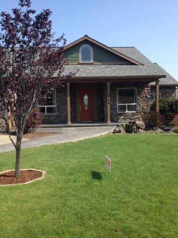 824 Northview Dr, Yreka, CA 96097-2145