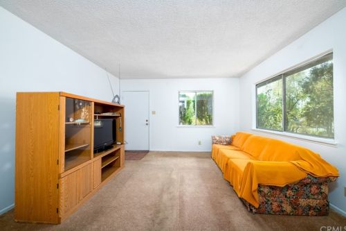 7771 Wells Ave, Riverside CA  92503-2568 exterior