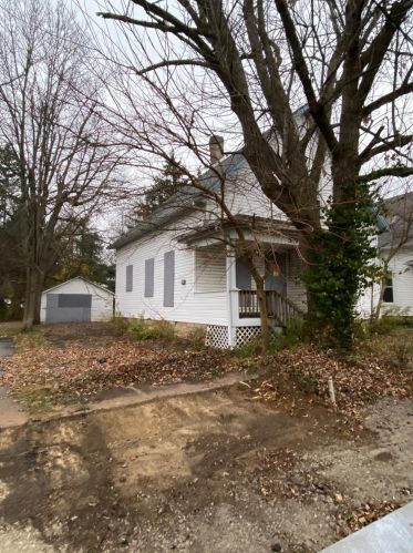 589 Mulberry St, Wilmington, OH 45177-1620