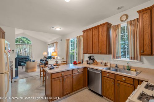 432 Monticello Ln, Lakewood NJ  08701-5790 exterior