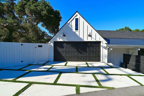 122 El Toyonal, Orinda CA  94563-2133 exterior