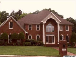 2107 Stratford Pl, Decatur, AL 35601-6593