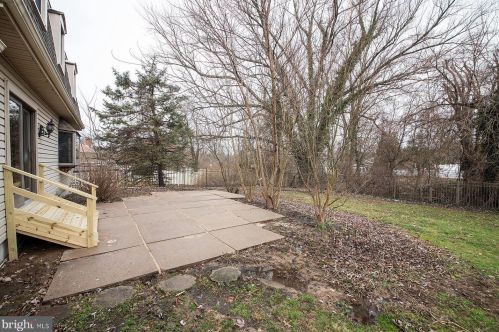 11 Galena Ct, Southampton PA  18966-1125 exterior