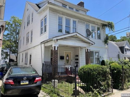432 Stuyvesant Ave, Irvington NJ  07111-2079 exterior