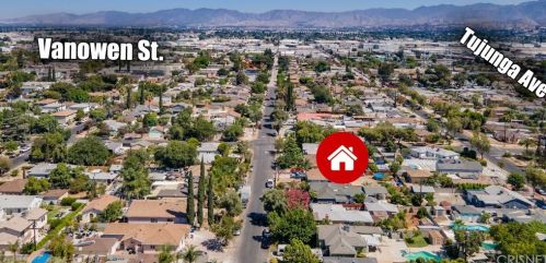 6438 Camellia Ave, North Hollywood CA  91606-2611 exterior