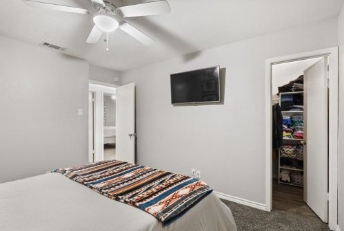 806 Gallant Fox Dr, Dallas TX  75211-6928 exterior