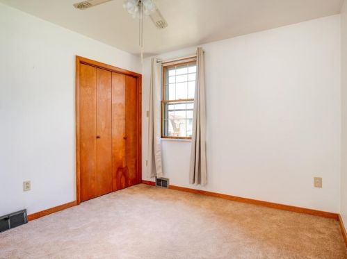 825 12 St, Ambridge PA 15003-1942 exterior