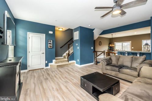 1839 Honeysuckle Ct, Downingtown PA  19335-7202 exterior