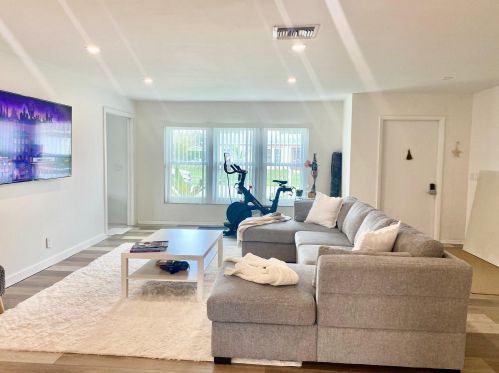 6388 Sleepy Willow Way, Delray Beach FL  33484-3511 exterior