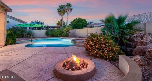 2303 Flint St, Chandler, AZ 85225-4114