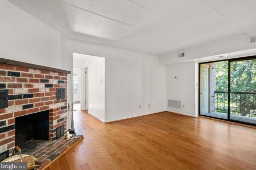 223 Washington Pl, Wayne, PA