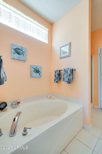 37 Rose Bush Ln, Bluffton SC  29909-6093 exterior