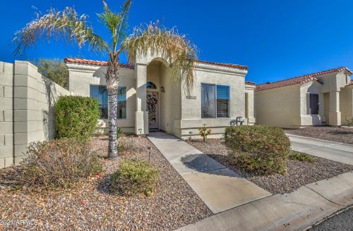 9714 Boston St, Mesa, AZ 85207-8056