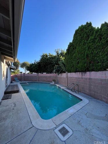 12251 Terry Cir, Garden Grove CA  92840-2936 exterior