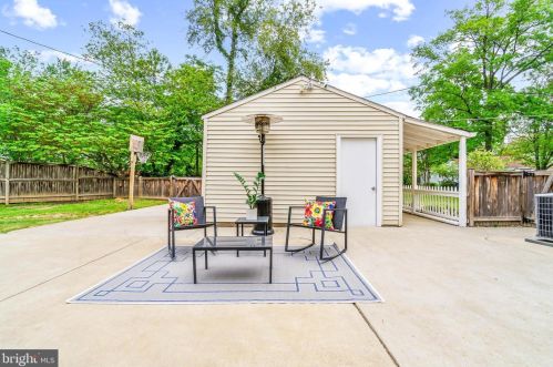 3026 Fairmont St, Falls Church VA  22042-1309 exterior