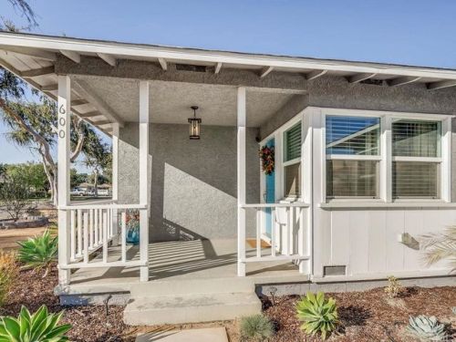 600 Princeton Cir, Fullerton, CA 92831-2728