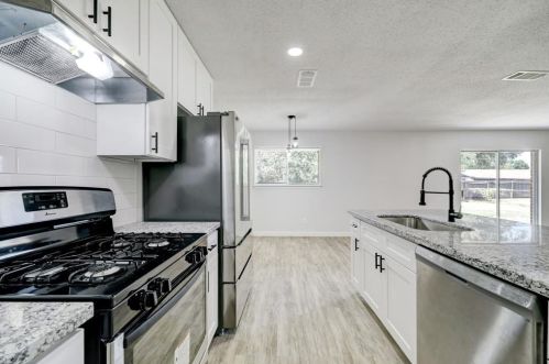 1106 Rutgers Ln, Deer Park TX  77536-6536 exterior