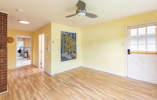 2128 Hvn Dr, Santa Rosa CA 95404-3221 exterior