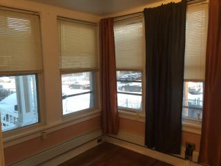 68 Mapes Ave, Newark NJ  07112-2583 exterior