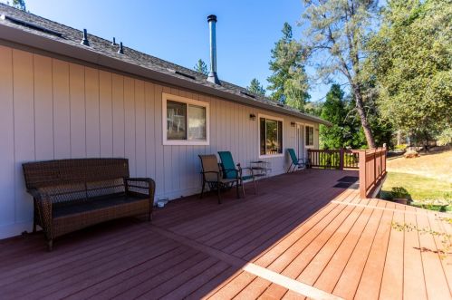 17155 Oscar Dr, Grass Valley CA  95949-7220 exterior