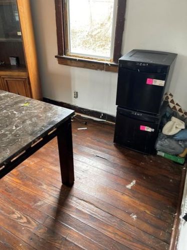 1824 Butler St, Mckeesport PA  15132-4558 exterior