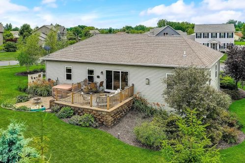 1023 Badger Dr, Lake Mills WI  53551-1774 exterior