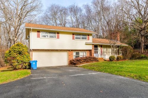 19 Cherry Hill Rd, Norwich, CT 06360-5201