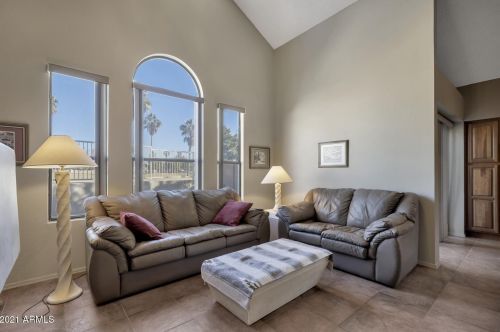 6904 Morrow Dr, Glendale AZ  85308-5850 exterior