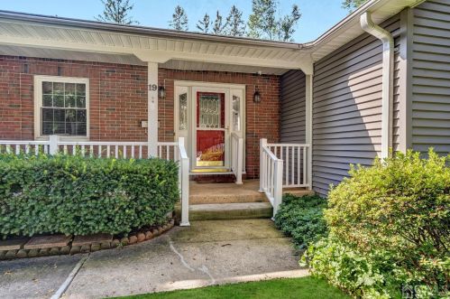 19 Carter Rd, East Brunswick, NJ 08816-4603