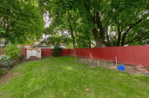 79 Cottage St, Poughkeepsie NY 12601-2724 exterior