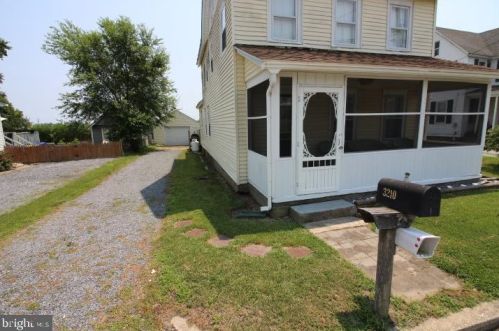 3210 Main St, Frederica DE  19946-1261 exterior