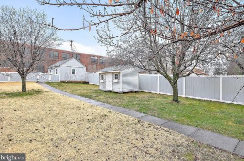 239 High St, Hummelstown PA  17036-2406 exterior