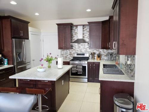12670 Antigua Ct, Lynwood, CA 90262-5376