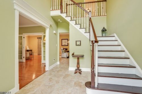 1 Laurel Ln, Bernardsville, NJ 07924-2217