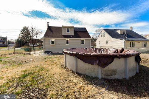 1102 Cumberland Ave, West Deptford NJ  08096-3041 exterior