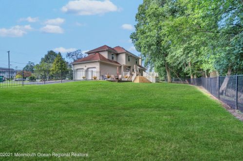 305 Bartley Rd, Jackson Twp NJ  08527-1166 exterior