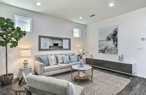122 Graham Dr, Campbell, CA 95008-0946
