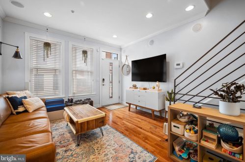 428 Mercy St, Philadelphia PA  19148-2507 exterior