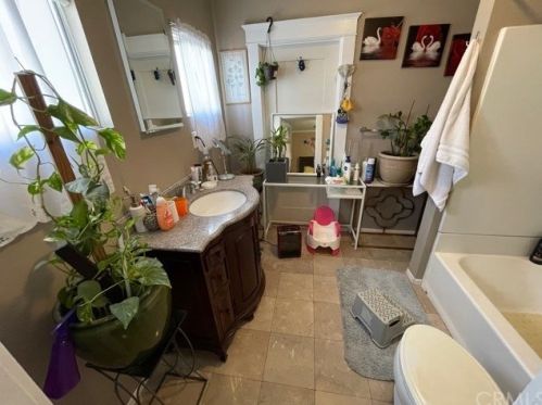 3510 57th St, Bell CA  90270-2516 exterior