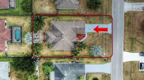1233 Alcantarra Blvd, Fort Pierce FL  34953-3448 exterior