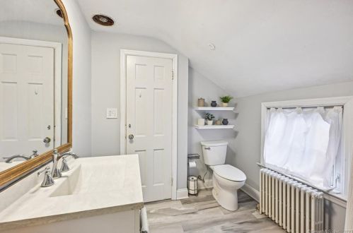 141 Cedarhurst Ln, Milford CT  06461-2721 exterior