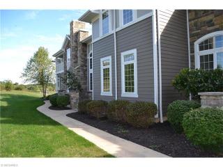 3719 Old Hickory Ave, Canton, OH 44718-3870
