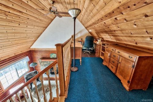 1860 F St, South Lake Tahoe CA  96150-3630 exterior