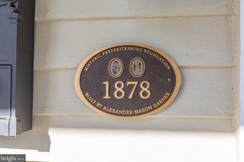 217 Princess Anne St, Fredericksburg, VA 22401-6038