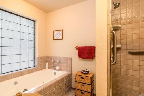 27421 Ridge Rd, Willits CA  95490-8985 exterior