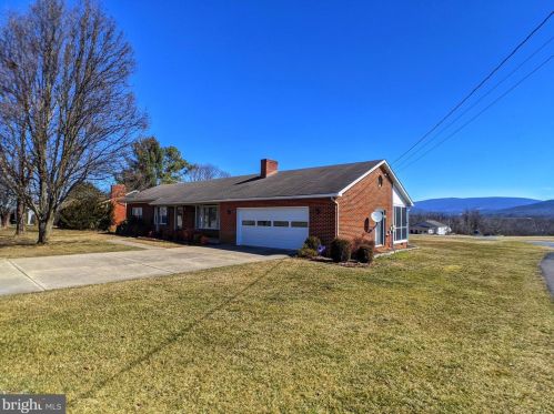 5 Fox Ln, Richmond National Battlefiel, VA 22835-9714
