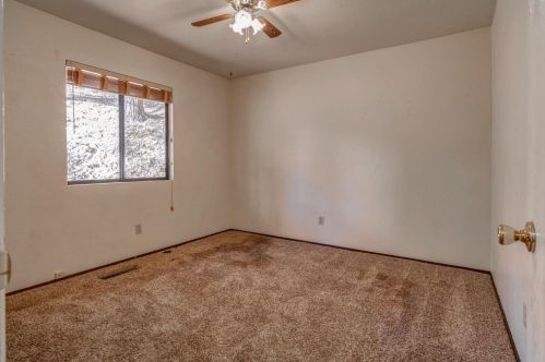 708 Doris Dr, Grass Valley CA  95945-5524 exterior