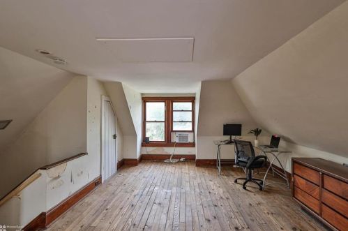 1814 Washington Blvd, Easton PA  18042-4633 exterior